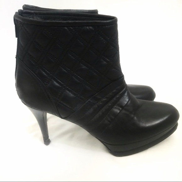 COPY - Authentic Stuart Weitzman - Picture 3 of 6